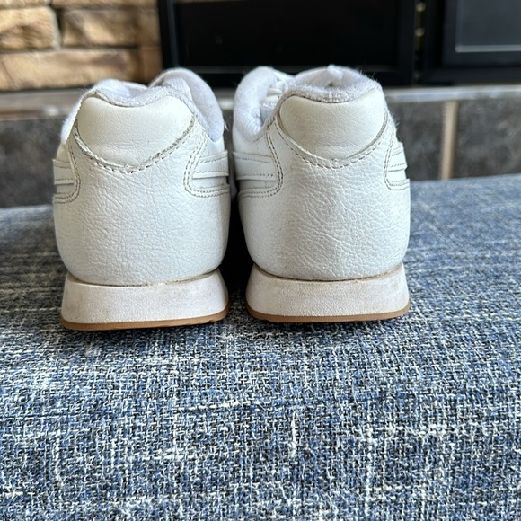 Reebok Classics white leather size 7 Women’s. - Picture 2 of 6